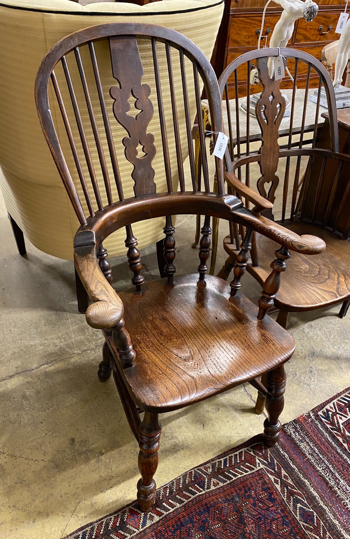 A Victorian elm, ash and beech Windsor chair